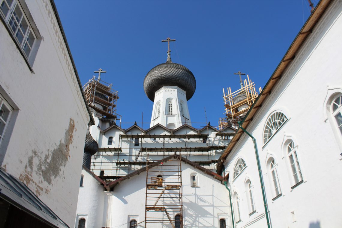 Figure 2: The Transfiguration Cathedral, under construction, from the east